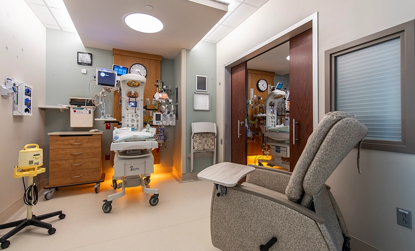 Level II NICU at Aurora Medical Center – Kenosha hospital birthing center